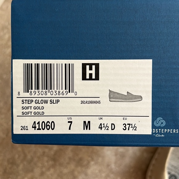 Clarks Slip On Shoes - Picture 4 of 4